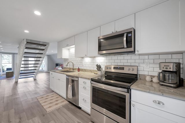 1500 W Pine Lake Circle, Conroe, TX 77316