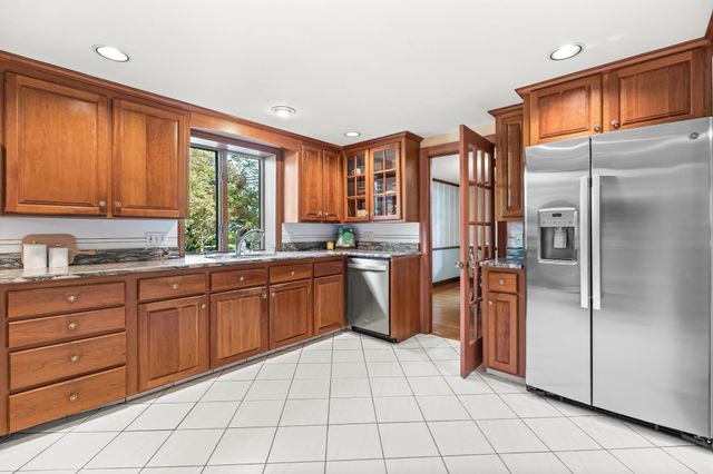 1 Overlook Way, Winchester, MA 01890
