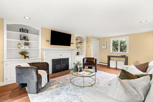 1 Overlook Way, Winchester, MA 01890