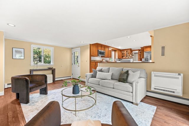 1 Overlook Way, Winchester, MA 01890