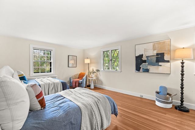 1 Overlook Way, Winchester, MA 01890