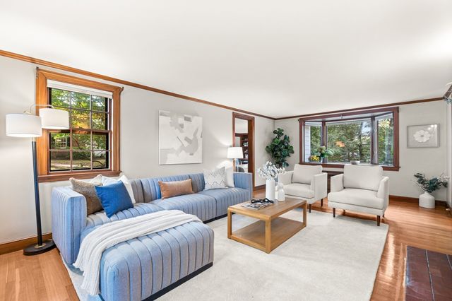 1 Overlook Way, Winchester, MA 01890