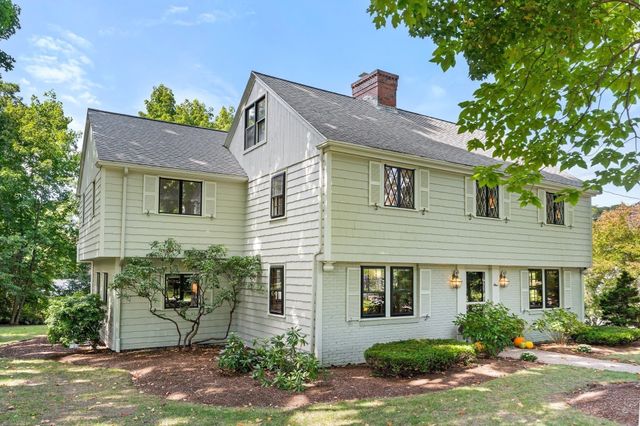 1 Overlook Way, Winchester, MA 01890