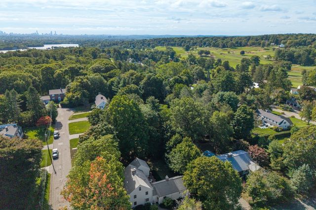 1 Overlook Way, Winchester, MA 01890
