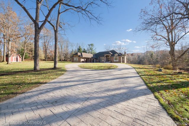 2140 33 Mile Road, Bruce Township, MI 48065