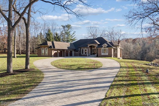 2140 33 Mile Road, Bruce Township, MI 48065