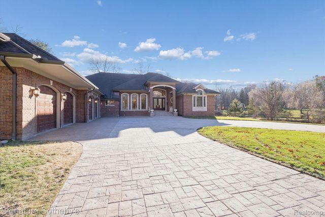 2140 33 Mile Road, Bruce Township, MI 48065