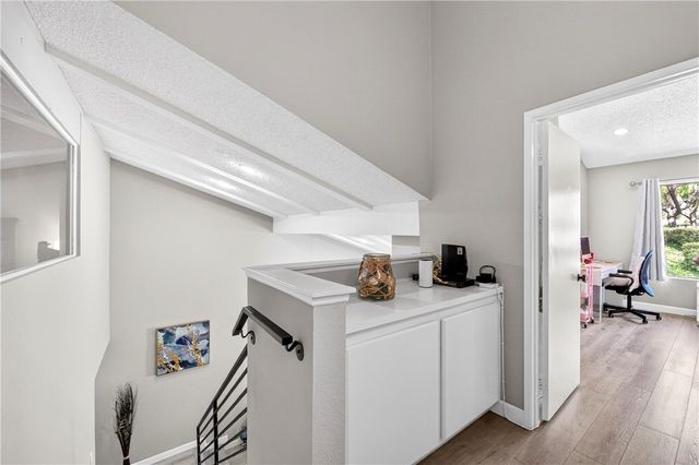 949 Creekside Drive, Fullerton, CA 92833
