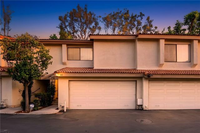 949 Creekside Drive, Fullerton, CA 92833