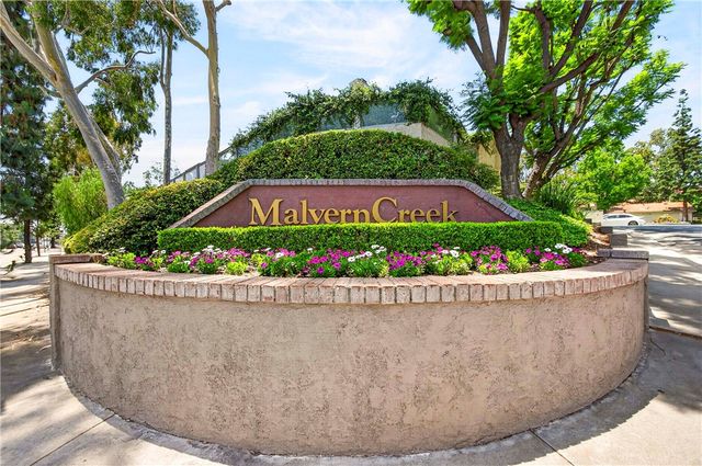 949 Creekside Drive, Fullerton, CA 92833