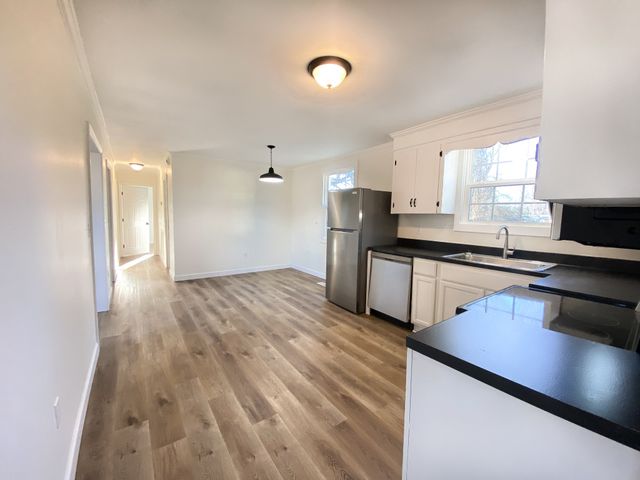 203 Rigney Dr, Manchester, TN 37355