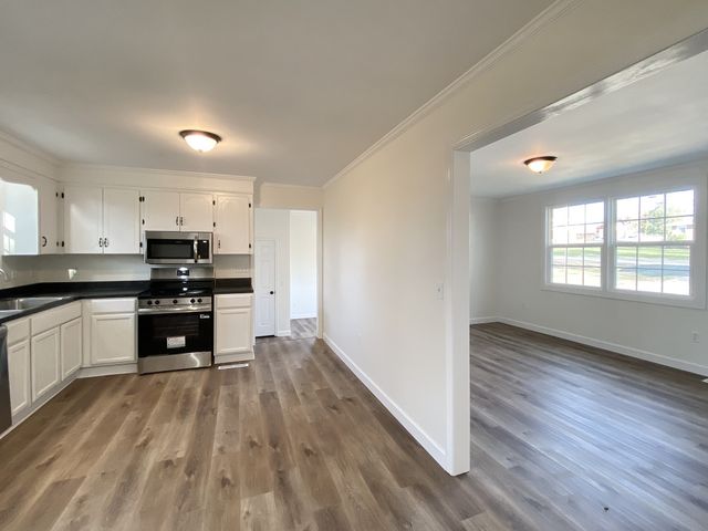 203 Rigney Dr, Manchester, TN 37355