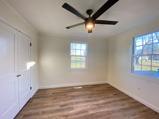 203 Rigney Dr, Manchester, TN 37355