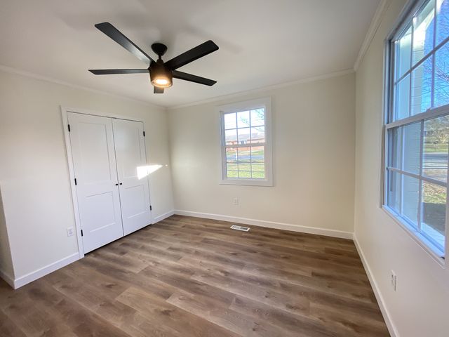 203 Rigney Dr, Manchester, TN 37355