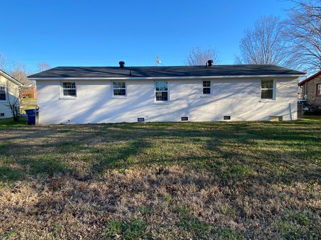 203 Rigney Dr, Manchester, TN 37355