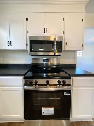 203 Rigney Dr, Manchester, TN 37355