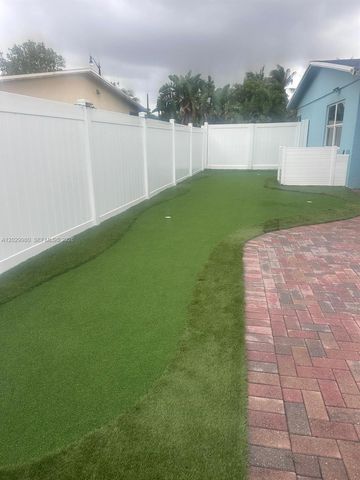 2510 NE 9th Avenue, Pompano Beach, FL 33064