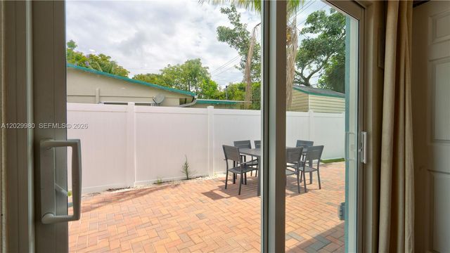 2510 NE 9th Avenue, Pompano Beach, FL 33064