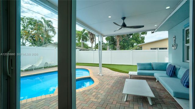 2510 NE 9th Avenue, Pompano Beach, FL 33064