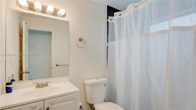 2510 NE 9th Avenue, Pompano Beach, FL 33064
