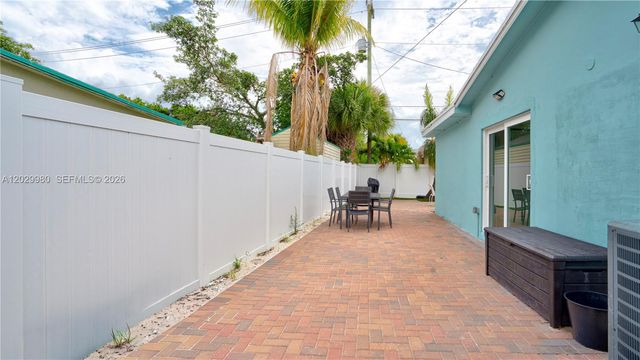 2510 NE 9th Avenue, Pompano Beach, FL 33064