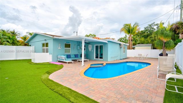 2510 NE 9th Avenue, Pompano Beach, FL 33064