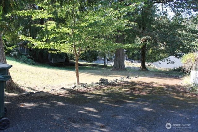 2418 Crestridge Drive NW, Olympia, WA 98502