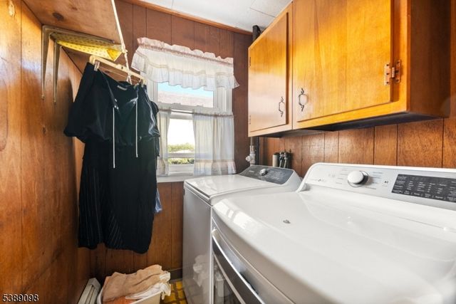 36 6Th St, Harrison Town, NJ 07029