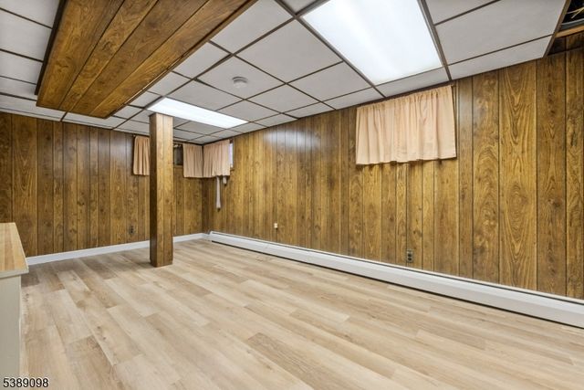 36 6Th St, Harrison Town, NJ 07029