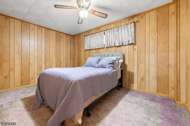 36 6Th St, Harrison Town, NJ 07029