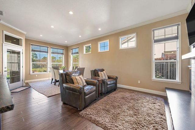 117 Wild Oat Ct, Roseville, CA 95747