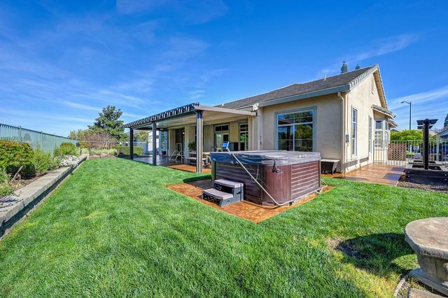 117 Wild Oat Ct, Roseville, CA 95747