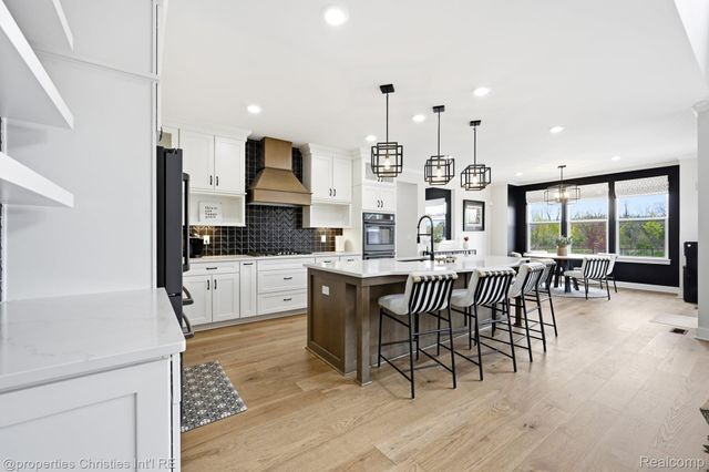 21369 Ballantyne Boulevard, Novi, MI 48167