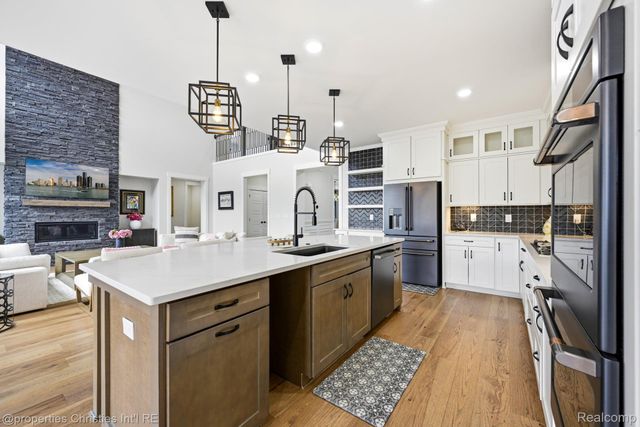 21369 Ballantyne Boulevard, Novi, MI 48167