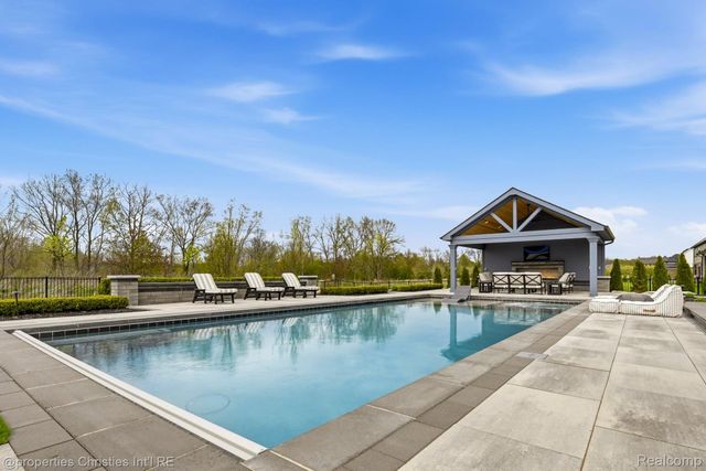 21369 Ballantyne Boulevard, Novi, MI 48167