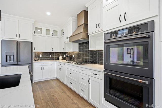 21369 Ballantyne Boulevard, Novi, MI 48167