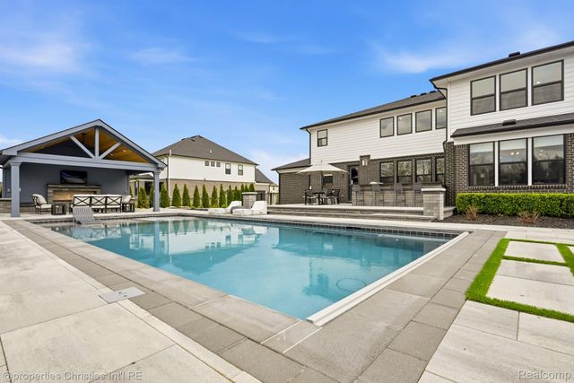 21369 Ballantyne Boulevard, Novi, MI 48167