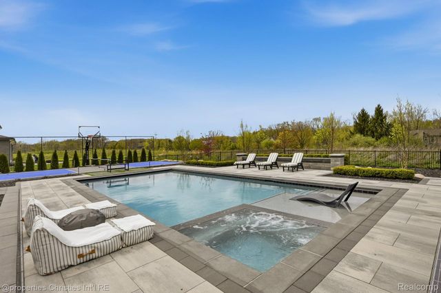 21369 Ballantyne Boulevard, Novi, MI 48167