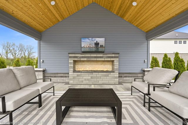 21369 Ballantyne Boulevard, Novi, MI 48167