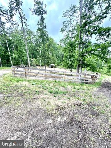 1320 LOTTIE FOWLER RD, Prince Frederick, MD 20678