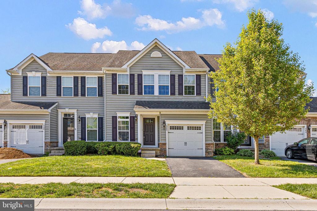 546 CANAL DR, Middletown, DE 19709