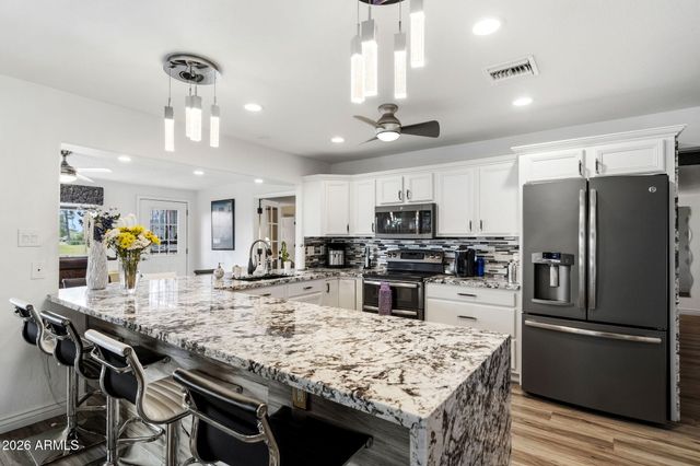 1140 LEISURE WORLD --, Mesa, AZ 85206