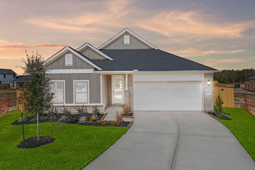 2361 Millican Drive, Dayton, TX 77535