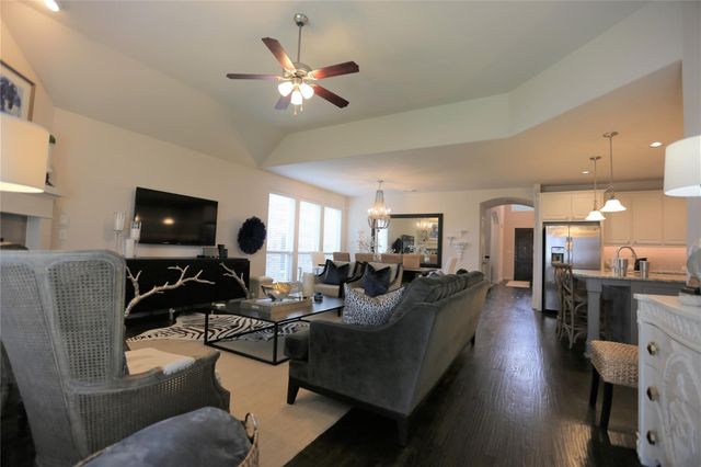 2161 Balcones Drive, Carrollton, TX 75010