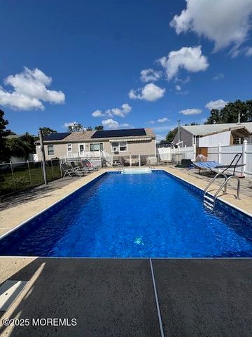 114 Crescent Drive, Brick, NJ 08724