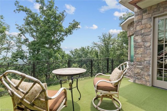 530 Sierra Trace Road, Denton, NC 27239