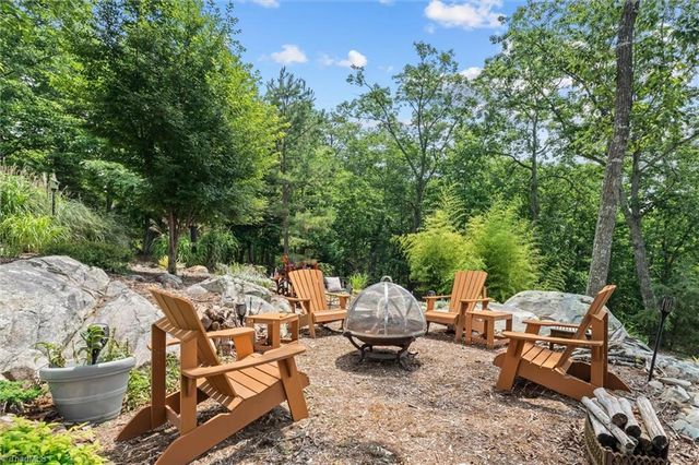 530 Sierra Trace Road, Denton, NC 27239