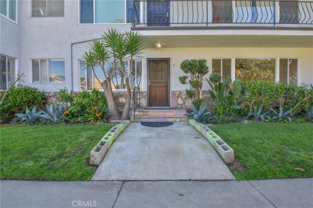 100 Cerritos 7, Long Beach, CA 90802