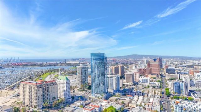100 Cerritos 7, Long Beach, CA 90802