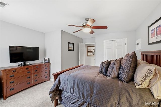 17 Stacy Drive, St Louis, MO 63132